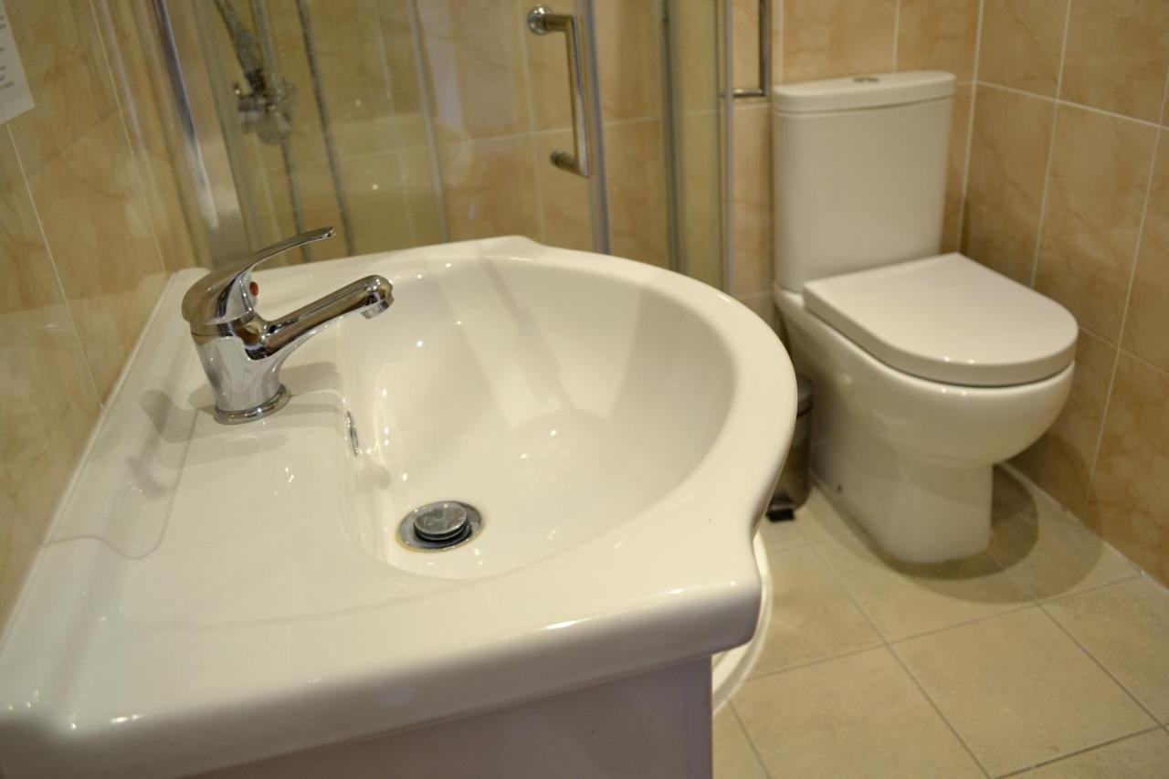Pepper Street Rooms Уитчерч Экстерьер фото